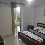 Seashell Apartment *