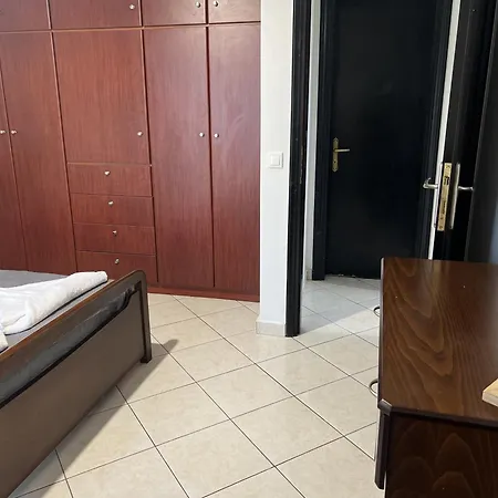 Seashell Apartment *